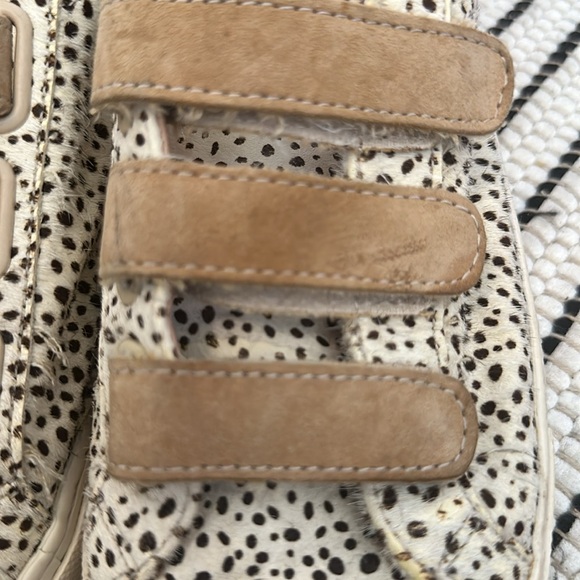 Shoes - Picture 3 of 14